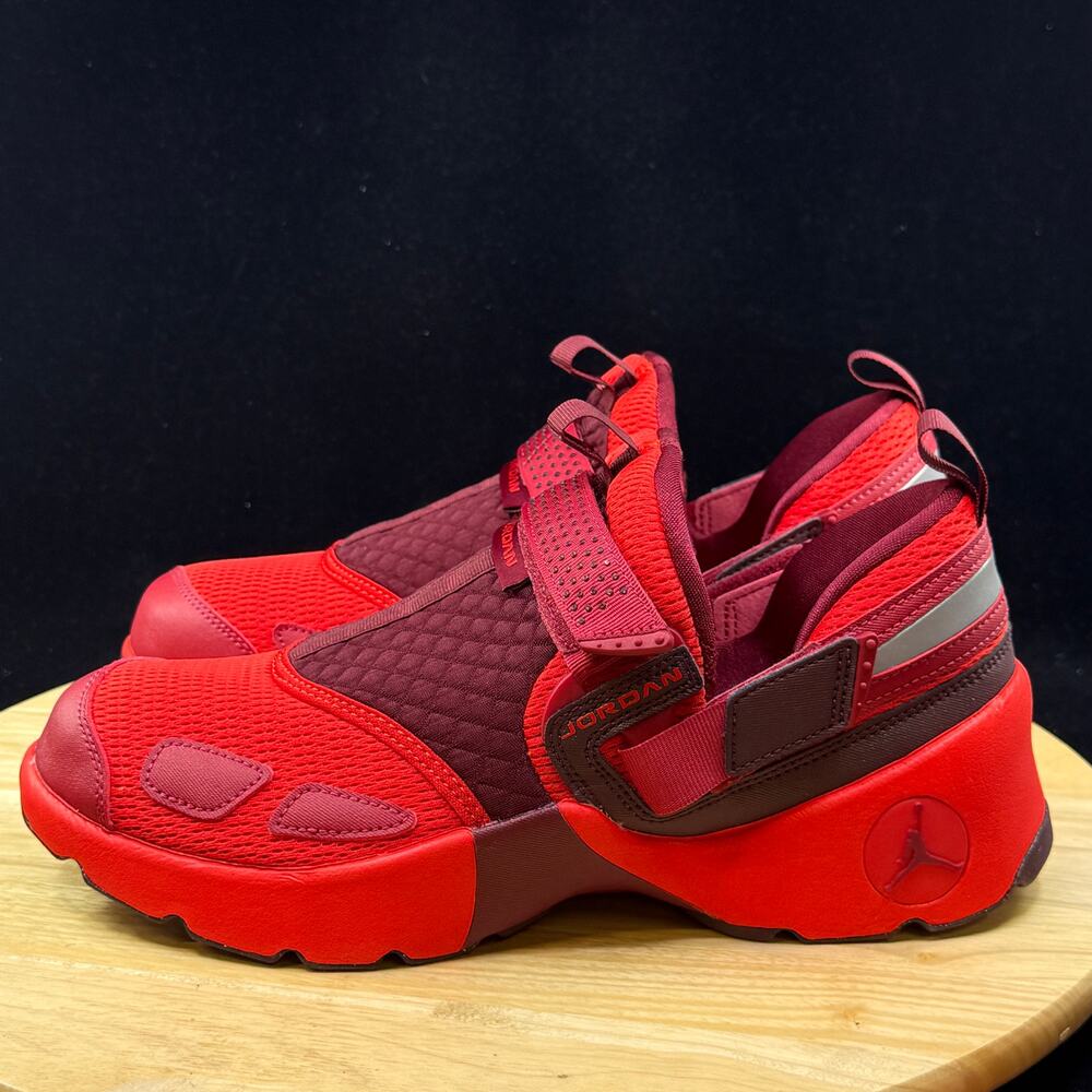 NEW Air Jordan Jordan Trunner LX 'Chile Red' HQ2164-601 Shoe Size 11W/ 9.5M - Picture 2 of 10